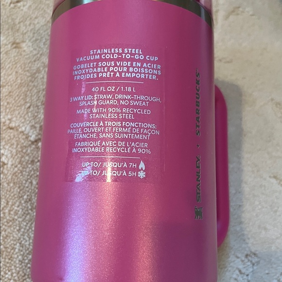 Stanley x Starbucks 40 oz Quencher NWT Holiday 2024 Berry Pink Glitter - Picture 4 of 5